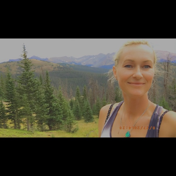 Meet your Posher, Michelle - Picture 5 of 5